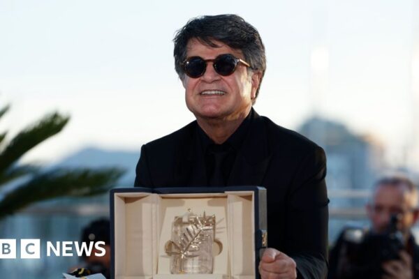 Palme d’Or-winning director Jafar Panahi returns home