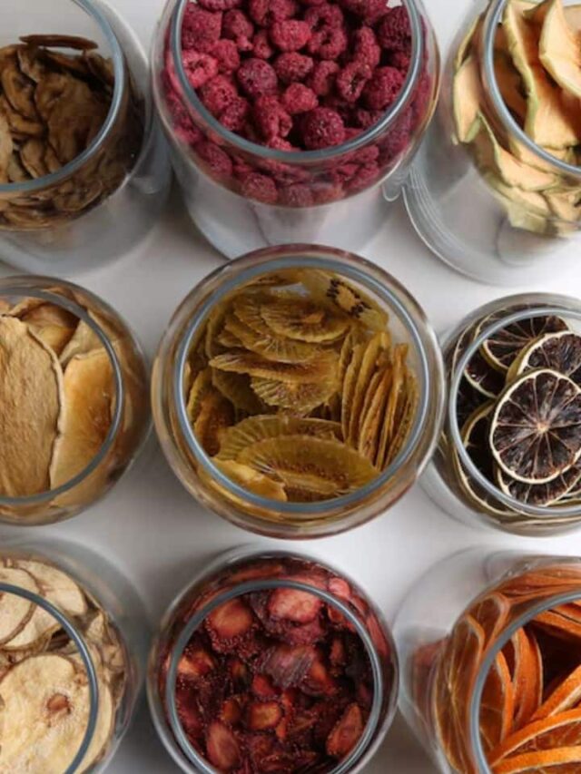 Avoid These 7 Foods To Stay Cool And Hydrated In Summers