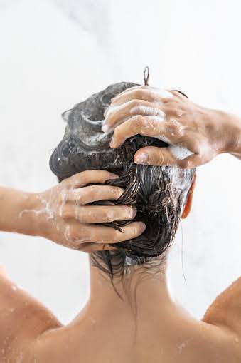 Cleanse, Nourish, Shine: Shampoo That Works Wonders