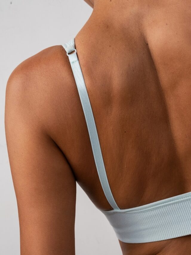 How does a mixture of glycerin and lemon help remove tan?5 hours ago