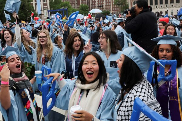 Chinese students in US grapple with uncertainty over Trump’s visa policies | Donald Trump News