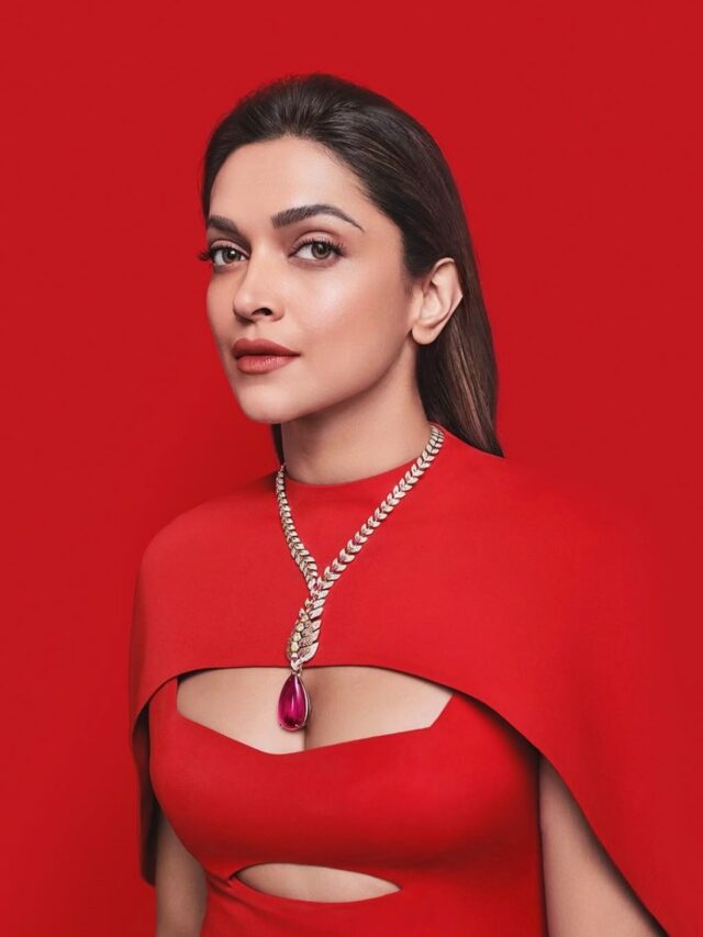 Deepika Padukone’s net worth after debuting for free in Om Shanti Om24 mins ago