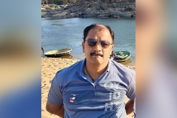 Doors locked, engine running: Lawyer’s dead body found 150 metres away from car