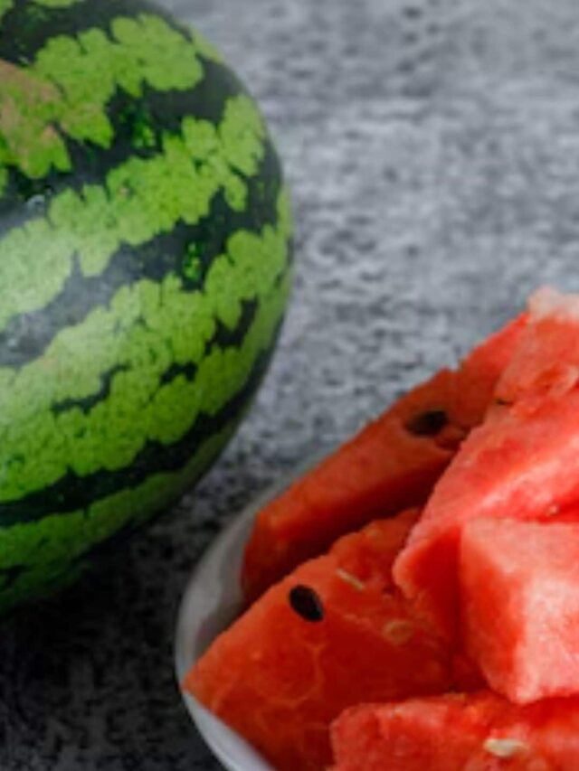 7 Easy Ways To Tell If Watermelon Is Sweet Without Cutting
