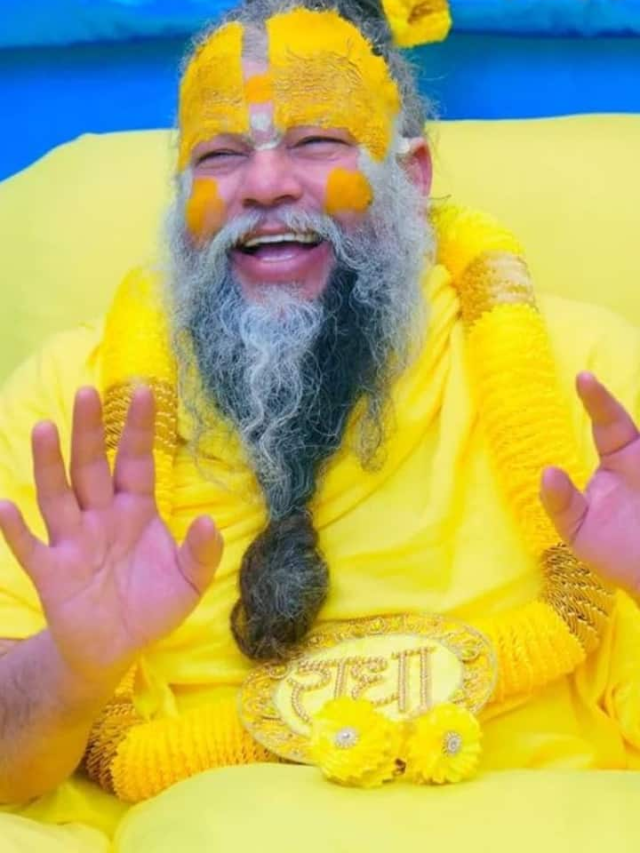 7 Thought-Provoking Quotes From Premanand Ji On Life And Love