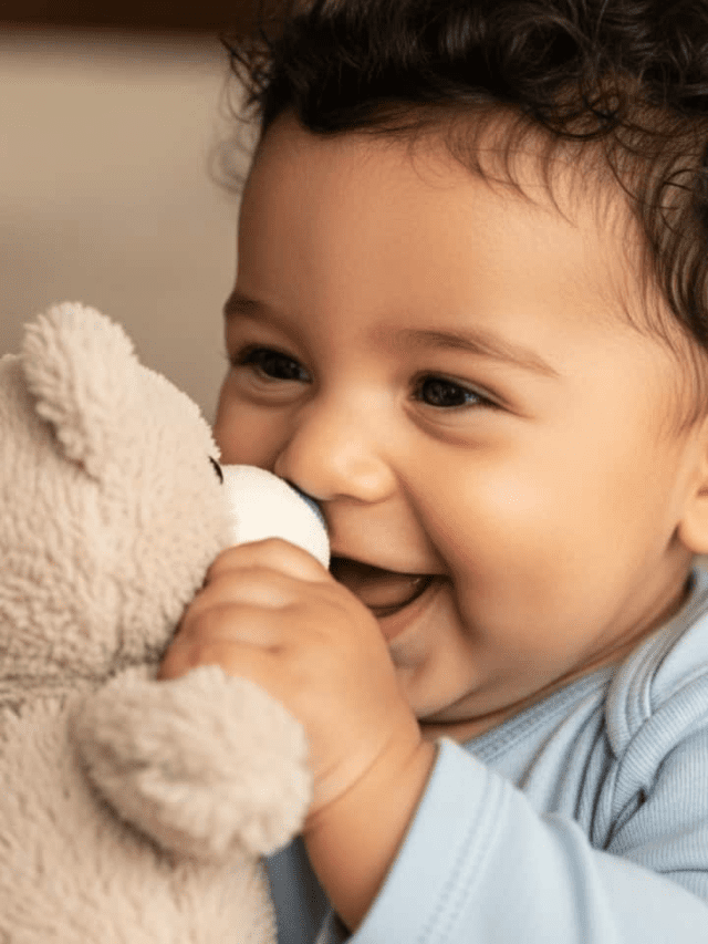 7 Trendy Yet Traditional Baby Names