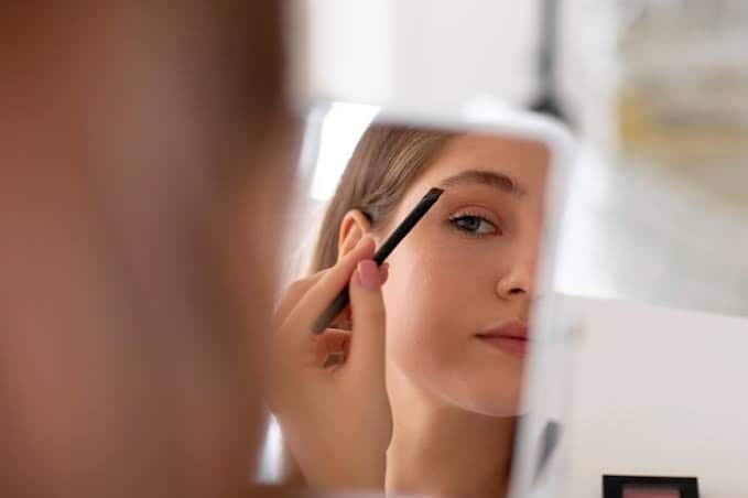 Top 5 Eyebrow Pencils with Spoolie for Defined, Long-Lasting Brows