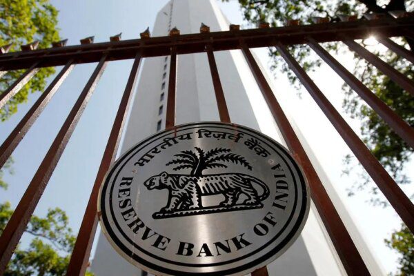 RBI ups agency commission for banks conducting govt business