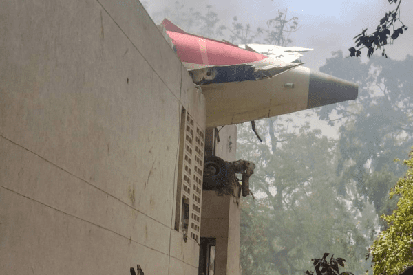 Ahmedabad Plane Crash: Maharashtra-based BJ Medical College student Aishwarya Toshniwal narrowly escapes Air India tragedy