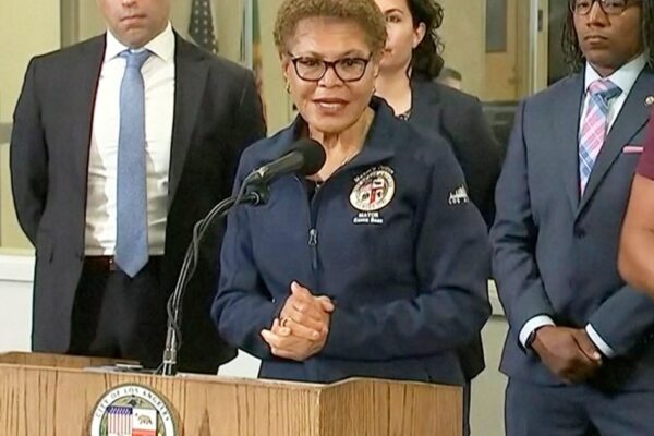 LA mayor announces curfew amid protests over Trump’s immigration crackdown | Protests News
