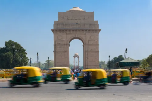 Delhi-NCR Rattled by 4.4 Magnitude Earthquake: Residents Report “Longest Tremors in Memory” Delhi